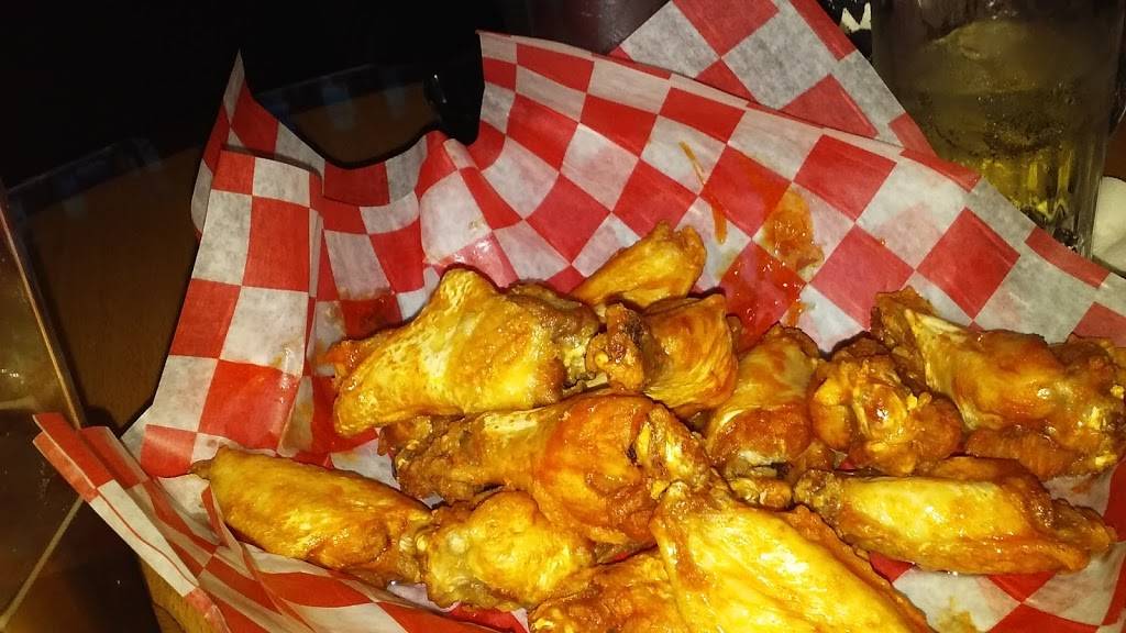 Nortons Southside Sports Bar | restaurant | 115 N Starcrest Dr, Clearwater, FL 33765, USA | 7274411034 OR +1 727-441-1034