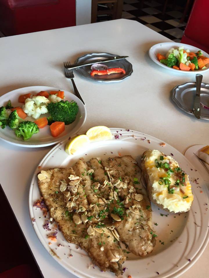 Alpine Steakhouse | restaurant | 4520 S Tamiami Trail, Sarasota, FL 34231, USA | 9419213798 OR +1 941-921-3798