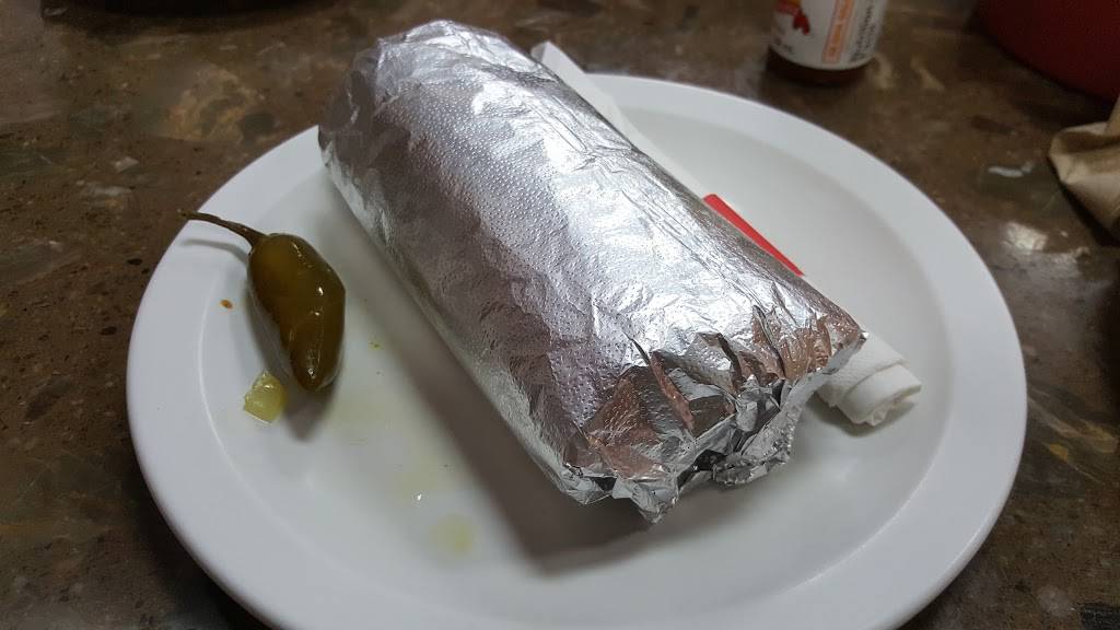 Victorias Taquizas | restaurant | 616 W Hammer Ln, Stockton, CA 95207, USA | 2094768800 OR +1 209-476-8800