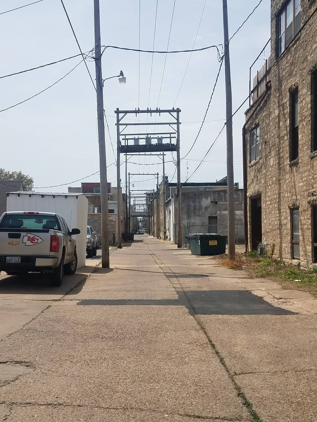 Burger Station Inc | meal takeaway | 113 E 7th Ave, Winfield, KS 67156, USA | 6202219773 OR +1 620-221-9773