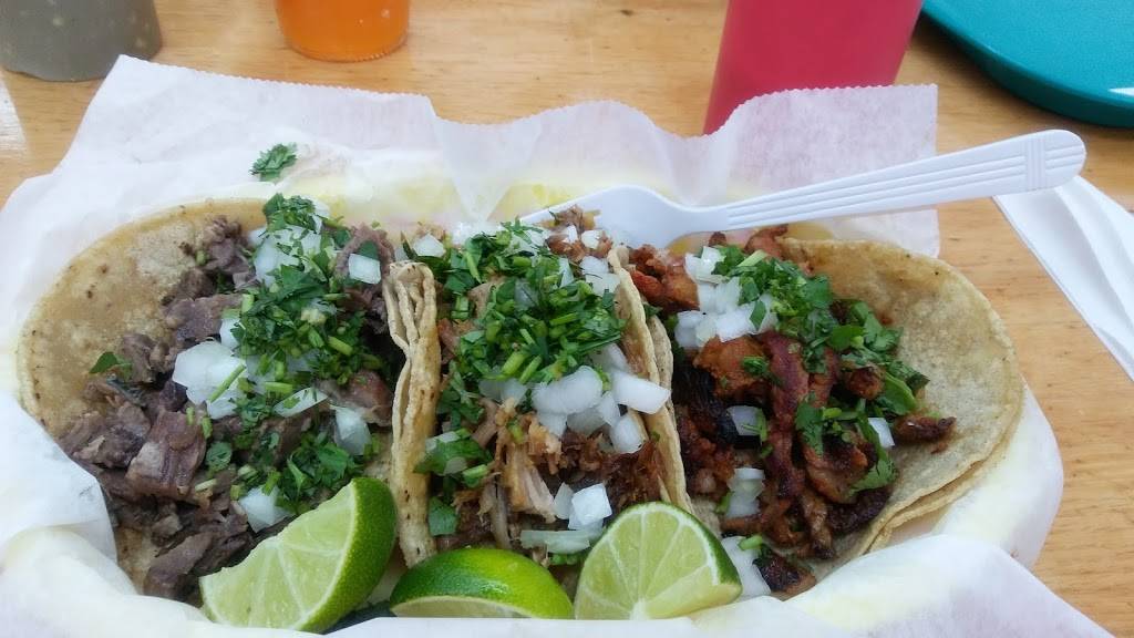 Kiki Ds | restaurant | 4117 S Ashland Ave, Chicago, IL 60609, USA | 7732543526 OR +1 773-254-3526