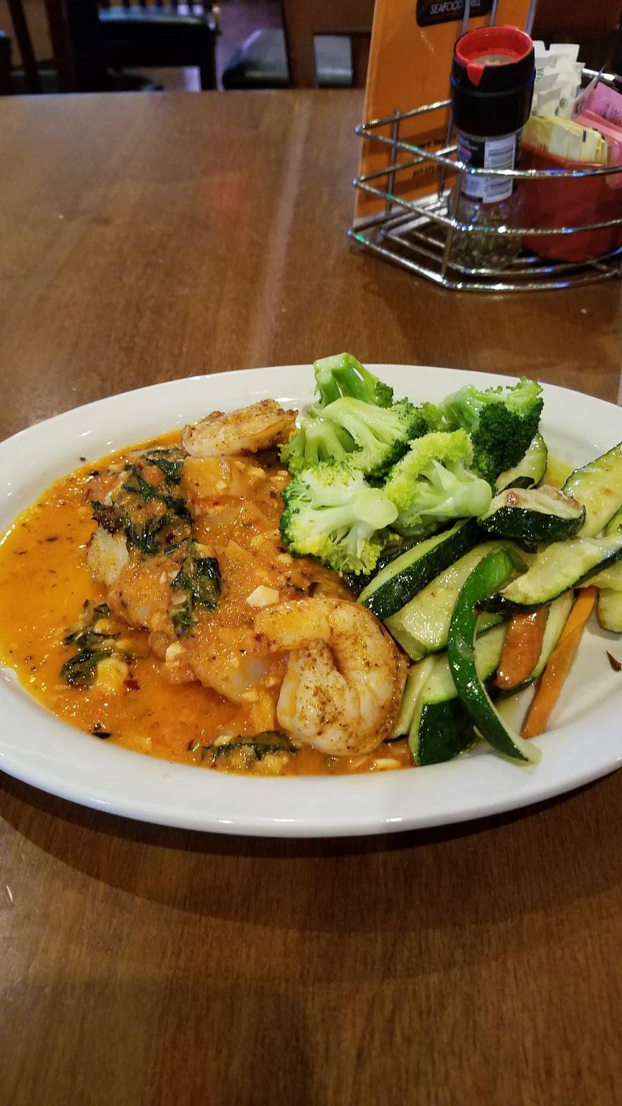 Flames Seafood Bar & Grill | restaurant | 1030 E U.S. Hwy 377, Granbury, TX 76048, USA | 8175732998 OR +1 817-573-2998