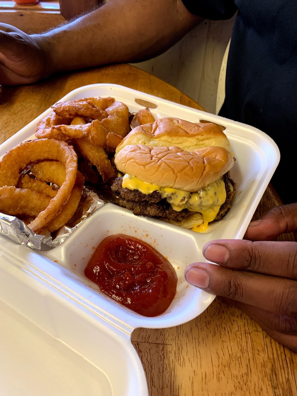 Hall of Fame Restaurant | restaurant | 54 Dover Rd, Bentonia, MS 39040, USA | 6627558330 OR +1 662-755-8330