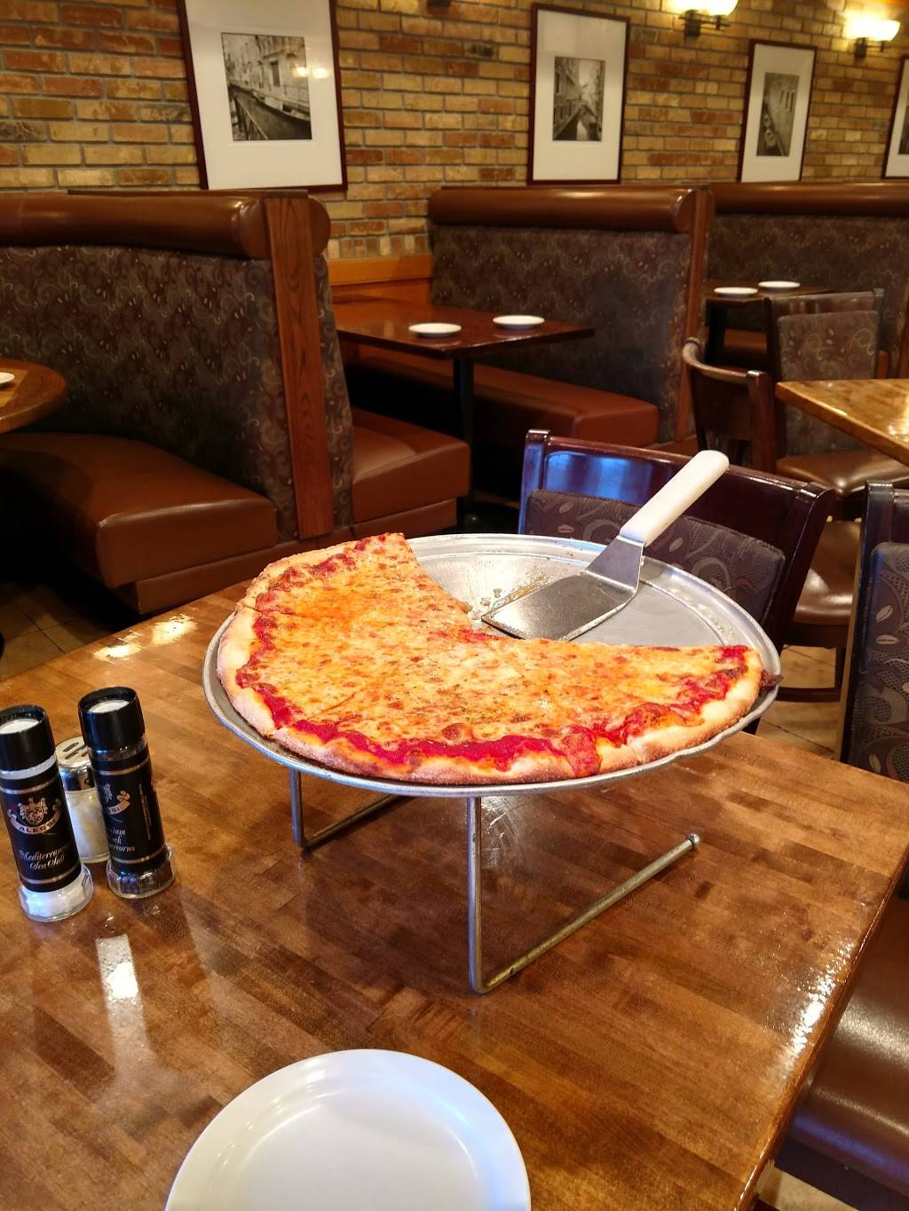 Dominics II | restaurant | 9834 Glades Rd, Boca Raton, FL 33434, USA | 5614876325 OR +1 561-487-6325