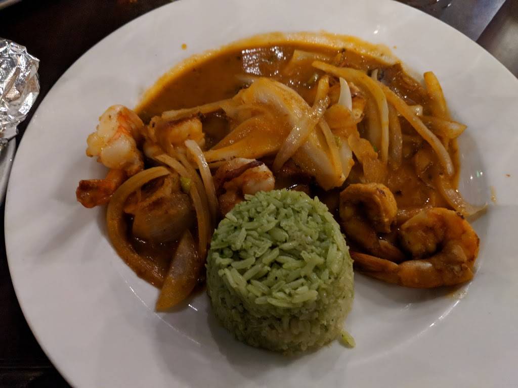 Favelas Fusion | restaurant | 1500 Oliver Rd, Fairfield, CA 94534, USA | 7074218484 OR +1 707-421-8484