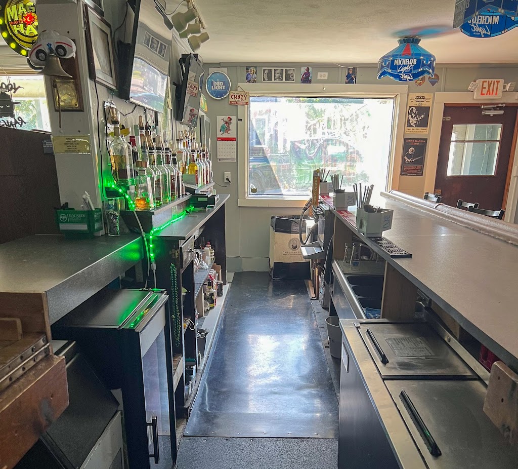 McCarthys Bar & Grill | restaurant | 91 Tallman St, Oswego, NY 13126, USA | 3152072277 OR +1 315-207-2277