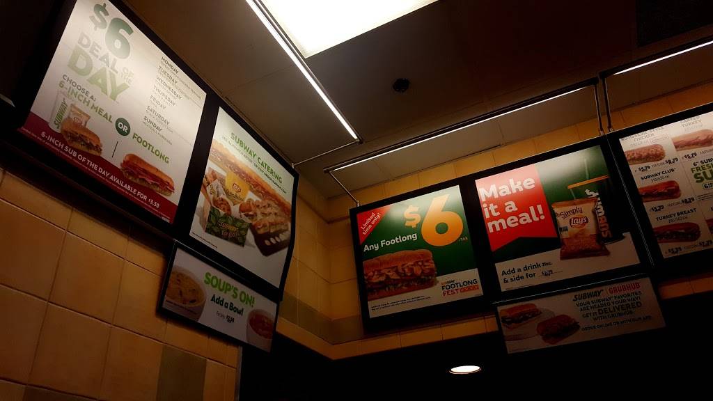 Subway Restaurants | restaurant | 825 N Douglas St, El Segundo, CA 90245, USA | 3104269711 OR +1 310-426-9711