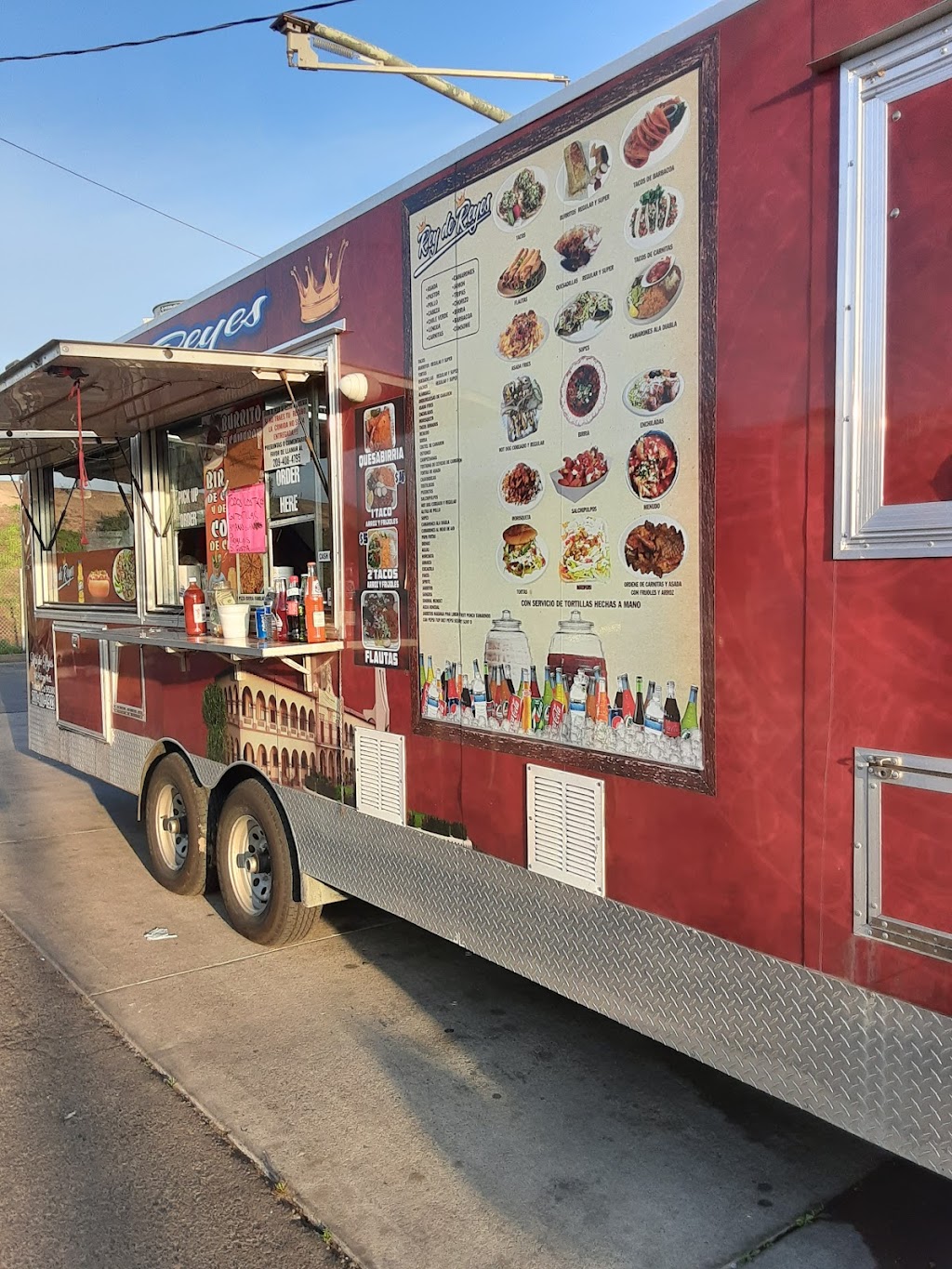 Rey de Reyes taco truck | restaurant | 16210 Letteau Ave, Delhi, CA 95315, USA | 2094101923 OR +1 209-410-1923