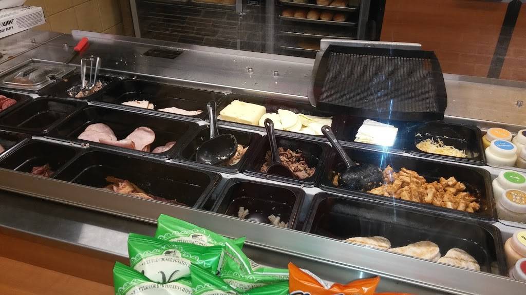 Subway Restaurants | restaurant | 1751 Willow Pass Rd, Concord, CA 94520, USA | 9256020640 OR +1 925-602-0640