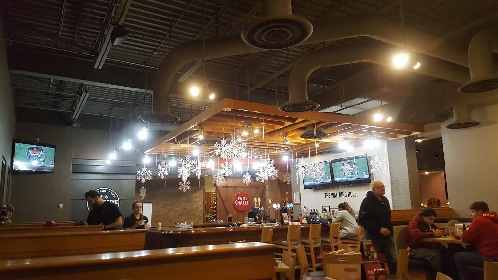 Swiss Chalet | restaurant | 84 Lynden Rd, Brantford, ON N3R 6B8, Canada | 5197596990 OR +1 519-759-6990