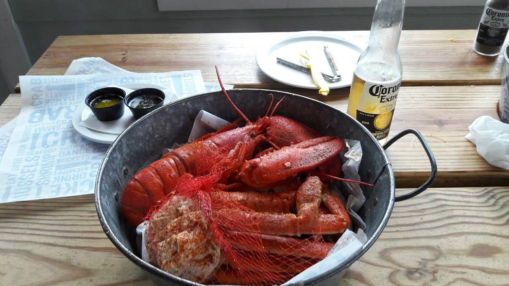 Joes Crab Shack | restaurant | 1200 Main St, Daytona Beach, FL 32118, USA | 3862384050 OR +1 386-238-4050