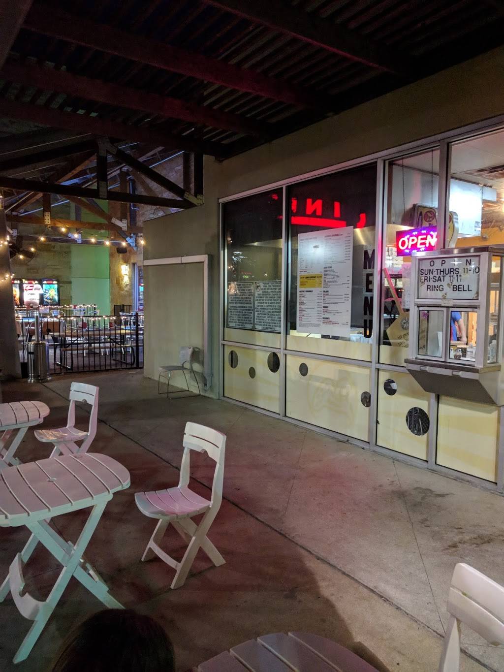 Austins Pizza Southpark Meadows | restaurant | 9900 S IH 35 Frontage Rd Bldg M, Ste 100, Austin, TX 78748, USA | 5127958888 OR +1 512-795-8888