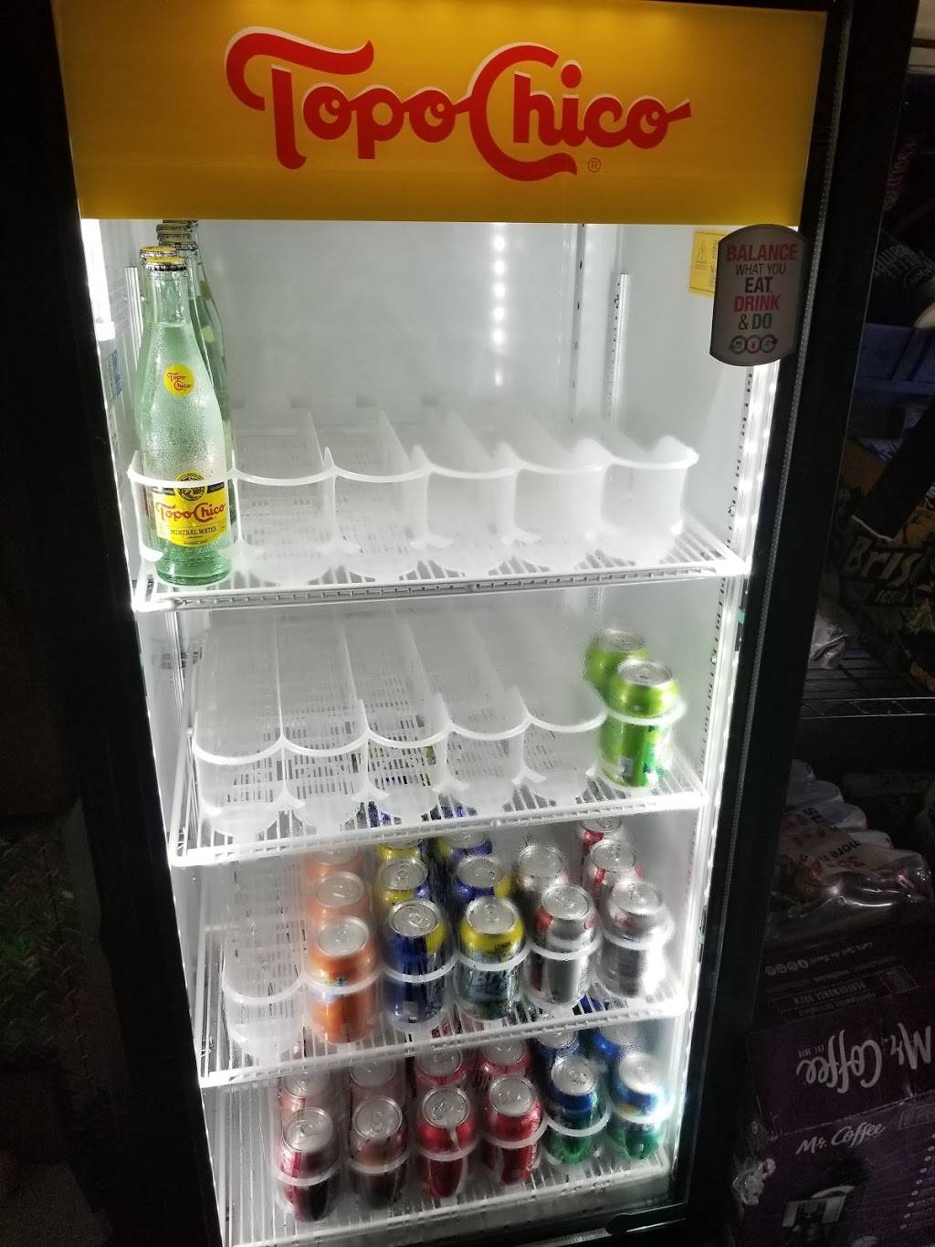 RWBs Chow Bus | restaurant | 10415 Old Manchaca Rd, Austin, TX 78748, USA | 5129619092 OR +1 512-961-9092