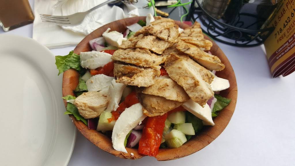 Salvatores | restaurant | 3738 Riverdale Ave, Bronx, NY 10463, USA | 7185487499 OR +1 718-548-7499