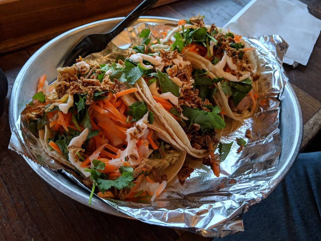 Bon Banh Mi Southeast Asian Kitchen | meal takeaway | 162 Spring St, Charleston, SC 29403, USA | 8434147320 OR +1 843-414-7320