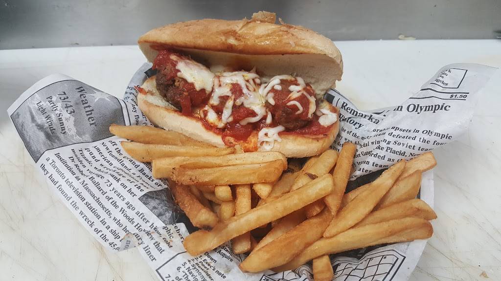 Dowds Pub & Grill | restaurant | 15200 S Tamiami Trail #114, Fort Myers, FL 33908, USA | 2394378162 OR +1 239-437-8162