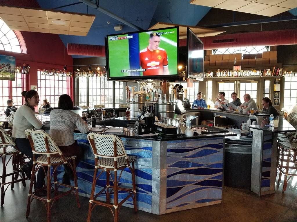 Water Street Grille | restaurant | 323 Water St, Yorktown, VA 23690, USA | 7573695644 OR +1 757-369-5644