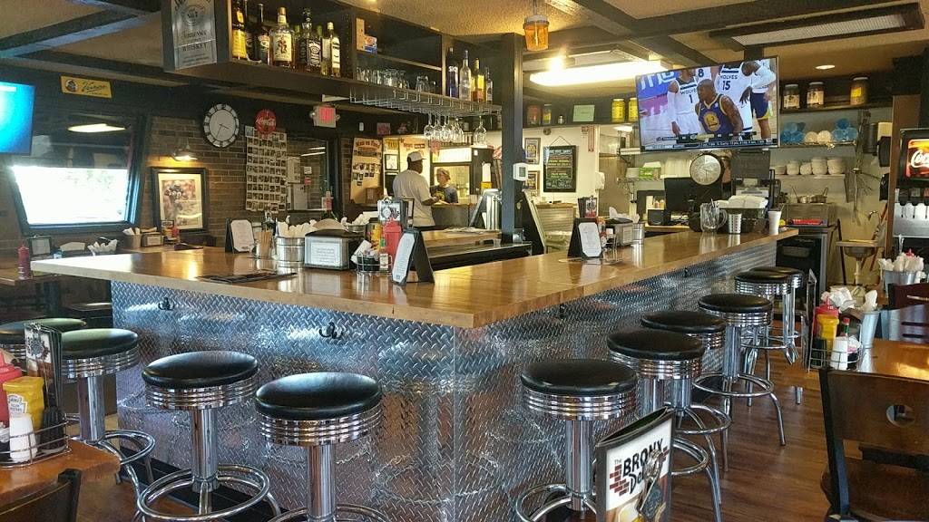 The Bronx Deli | restaurant | 247 S Telegraph Rd, Pontiac, MI 48341, USA | 2486815555 OR +1 248-681-5555