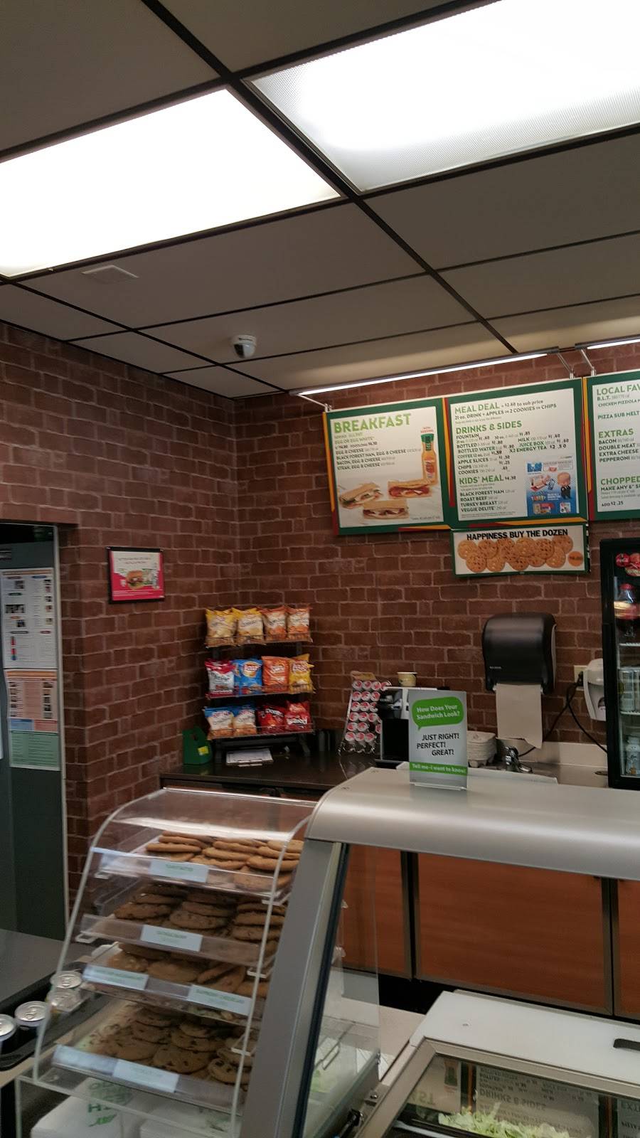Subway | restaurant | 8709 W Ridge Rd, Elyria, OH 44035, USA | 4403220434 OR +1 440-322-0434