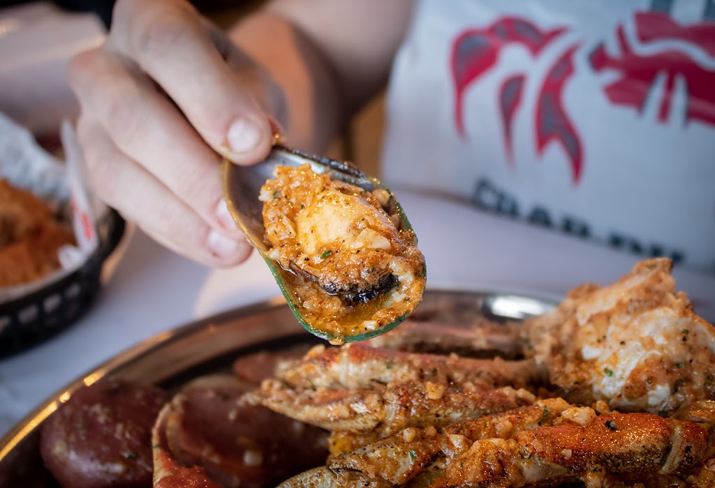 Crab Du Jour Xpress Cajun Seafood | meal takeaway | 1581 Flatbush Ave, Brooklyn, NY 11210, USA | 7188591554 OR +1 718-859-1554