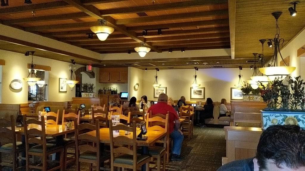 Olive Garden Italian Restaurant | meal takeaway | 2749 Countryside Dr, Turlock, CA 95380, USA | 2096322694 OR +1 209-632-2694