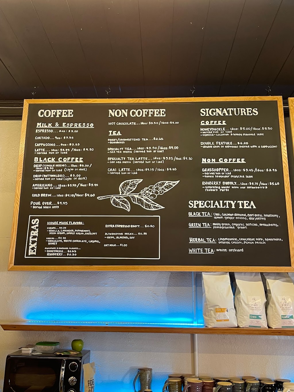 Belltower Coffee and Wine Bar | cafe | 525 S Highland St, Memphis, TN 38111, USA | 9015902677 OR +1 901-590-2677