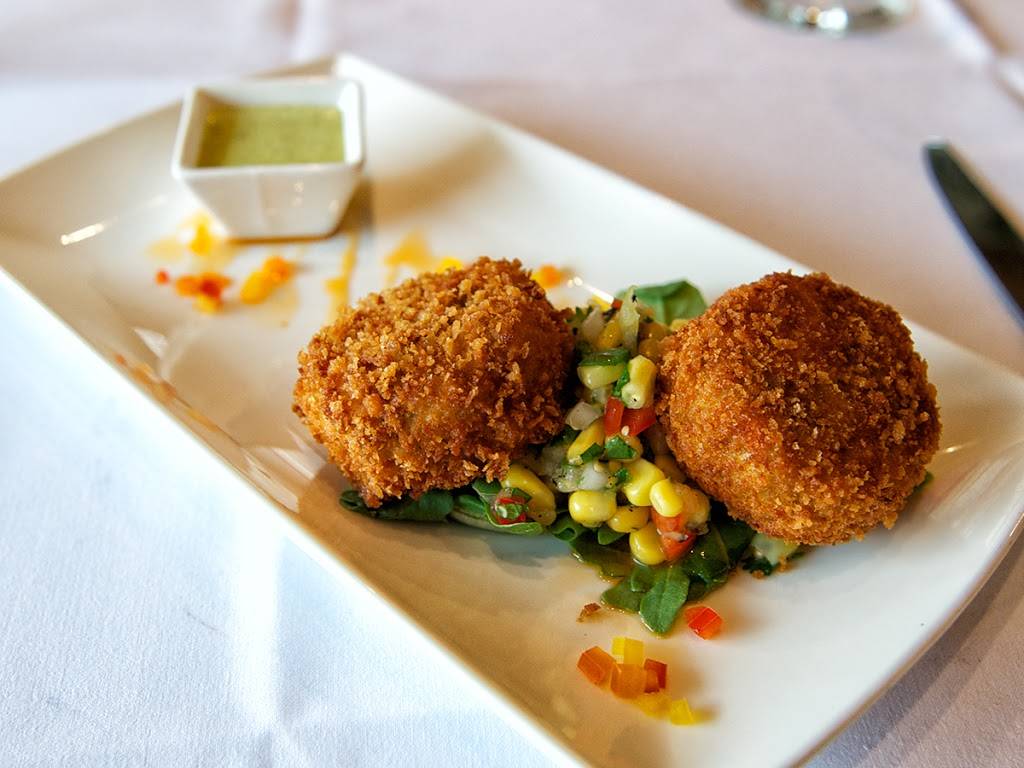 Kincaid Grill | restaurant | 6700 Jewel Lake Rd, Anchorage, AK 99502, USA | 9072430507 OR +1 907-243-0507