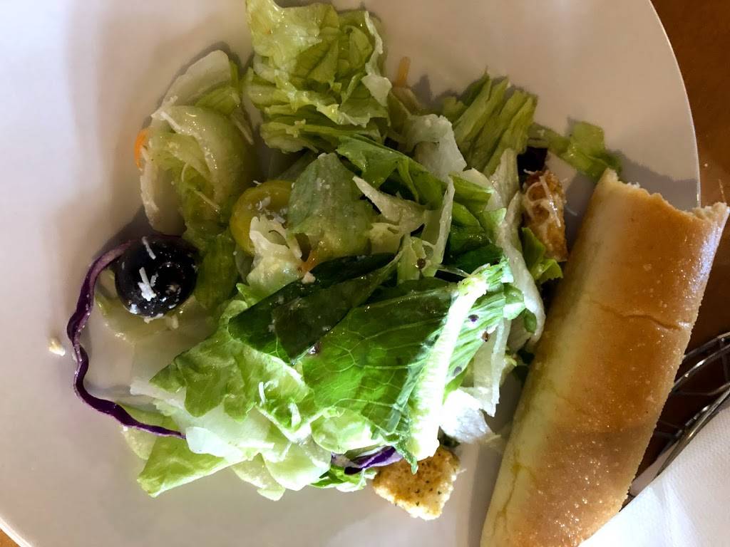 Olive Garden Italian Restaurant | meal takeaway | 15814 I-10, San Antonio, TX 78257, USA | 2105612795 OR +1 210-561-2795