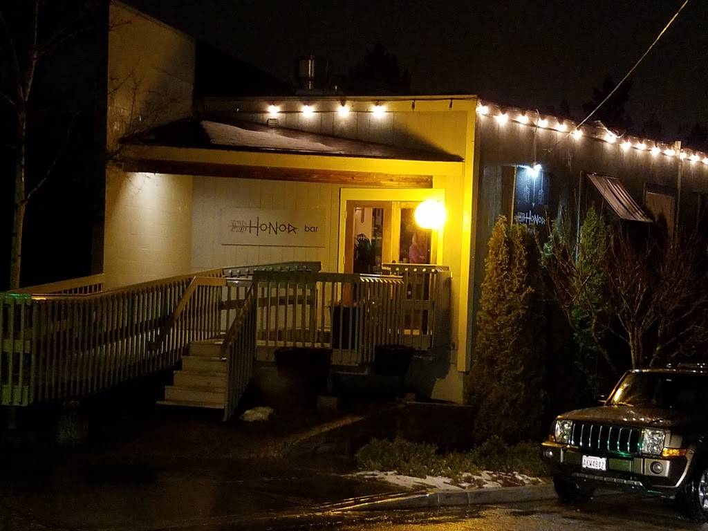 Hound & Bottle | restaurant | 2109 E 11th St, Bremerton, WA 98310, USA | 3603774223 OR +1 360-377-4223