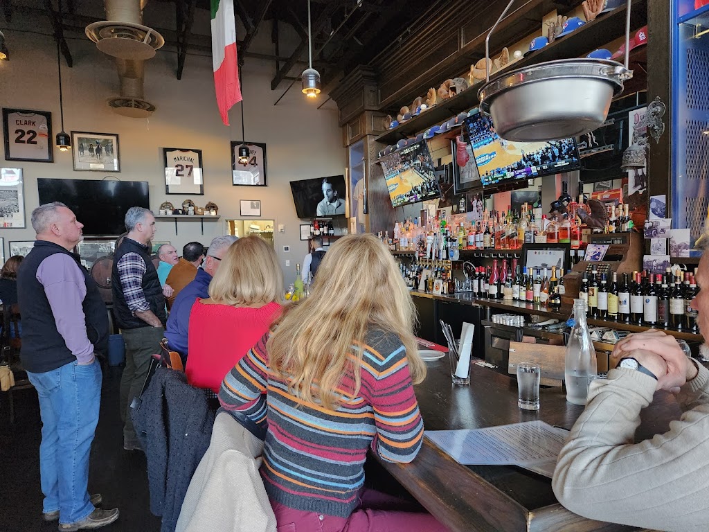 Sampino’s Kitchen at Joe Marty’s | restaurant | 1500 Broadway, Sacramento, CA 95818, USA | 9163829022 OR +1 916-382-9022