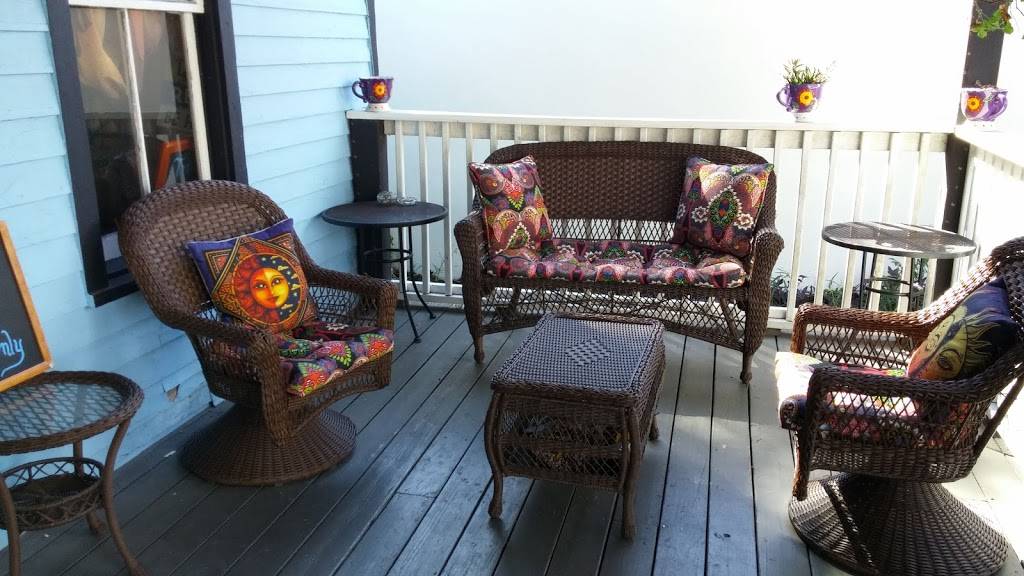 Moon and Sun Café | restaurant | 26 Toques Pl, St. Augustine, FL 32084, USA | 9046794272 OR +1 904-679-4272