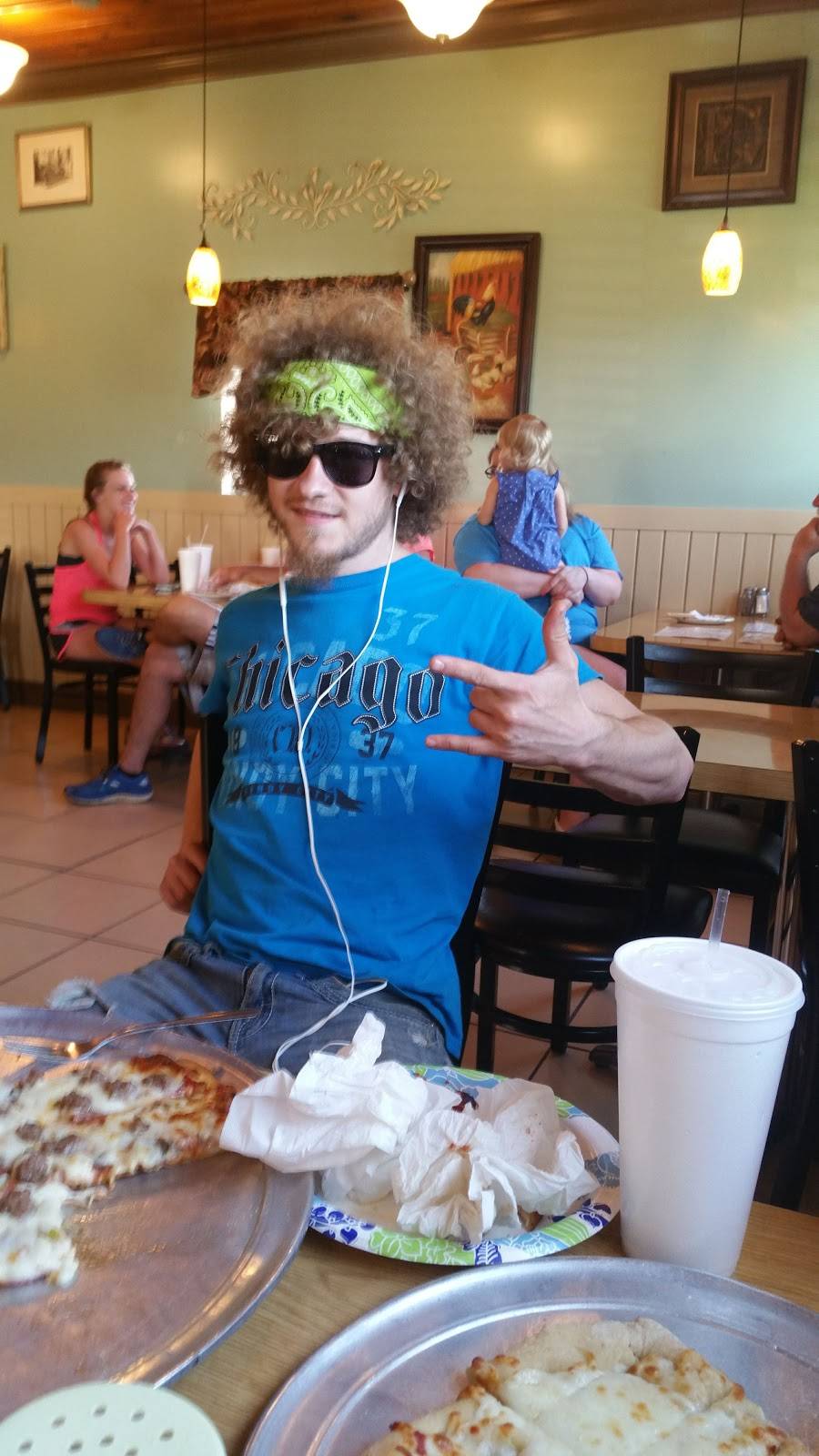 Dimaggios Pizza | restaurant | 216 W North Ave, Flora, IL 62839, USA | 6186624481 OR +1 618-662-4481