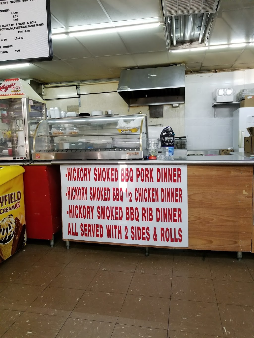 Quik Stop BBQ Market & Deli | restaurant | 267 John McGhee Blvd, Caryville, TN 37714, USA | 4234378887 OR +1 423-437-8887