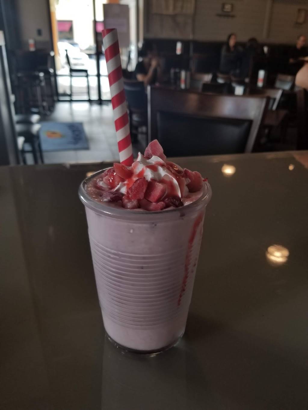 Peach Pit Bar + Grill | restaurant | 23111 Fashion Dr Suite 105, Estero, FL 33928, USA | 2399496471 OR +1 239-949-6471