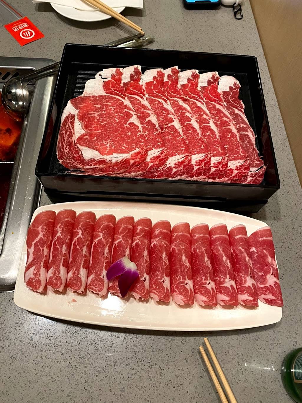 Haidilao Hotpot | restaurant | 138-23 39th Ave, Queens, NY 11354, USA | 9172318888 OR +1 917-231-8888