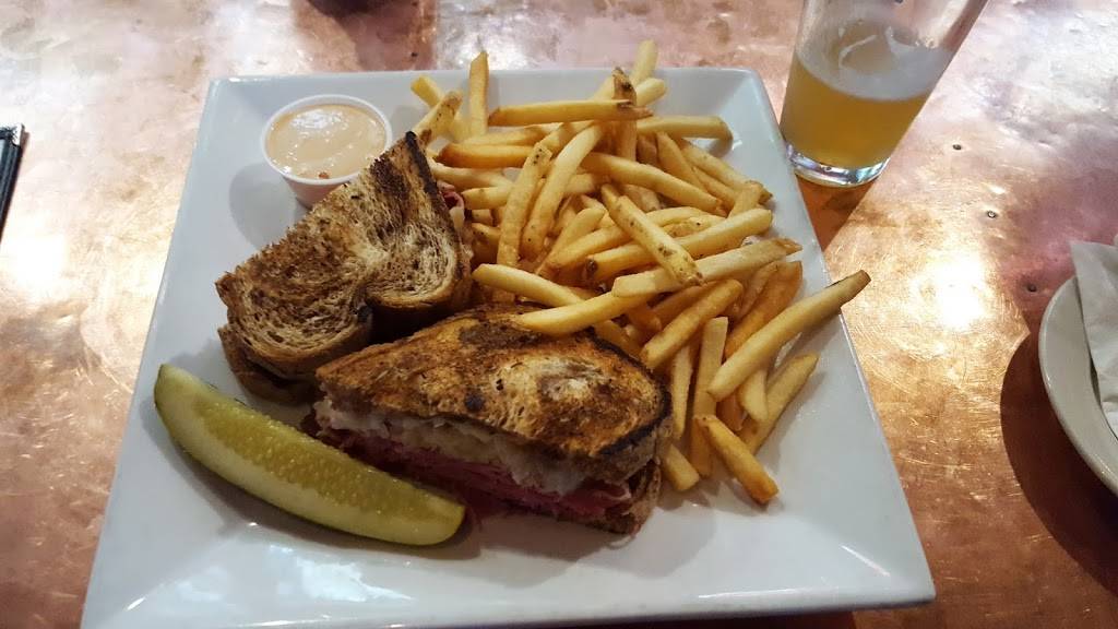 The Tavern Downtown | restaurant | 201 Ann Uccello St, Hartford, CT 06103, USA | 8605249990 OR +1 860-524-9990