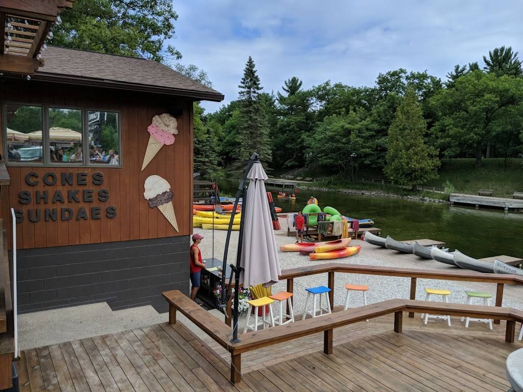 Riverside Canoe Trips | restaurant | 5042 N Scenic Hwy, Honor, MI 49640, USA | 2313255622 OR +1 231-325-5622