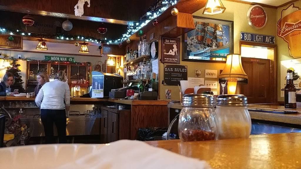 The Landing | restaurant | 2234 E Layton Ave, St Francis, WI 53235, USA | 4144830702 OR +1 414-483-0702