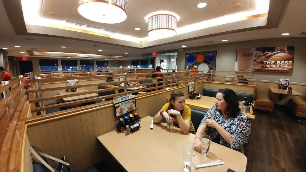 IHOP | bakery | 1201 E Stone Dr, Kingsport, TN 37660, USA | 4232455222 OR +1 423-245-5222