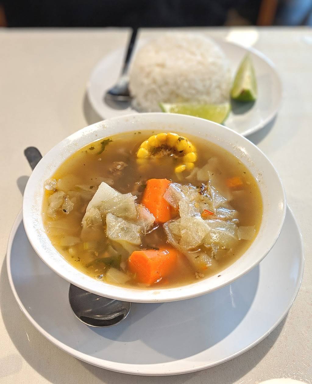 Gran Villa | restaurant | 4002 3rd Ave, Brooklyn, NY 11232, USA | 7185763924 OR +1 718-576-3924