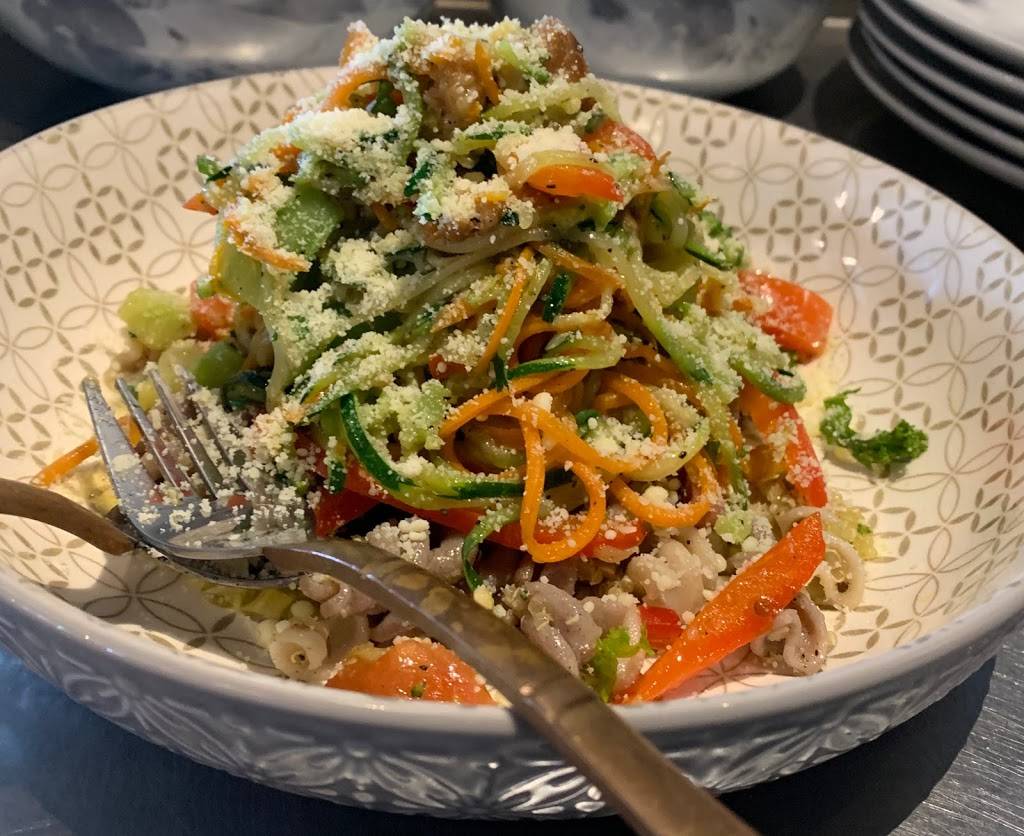 Healthy Fusions | restaurant | 2240 Wyandotte St W, Windsor, ON N9B 1K2, Canada | 5199155955 OR +1 519-915-5955