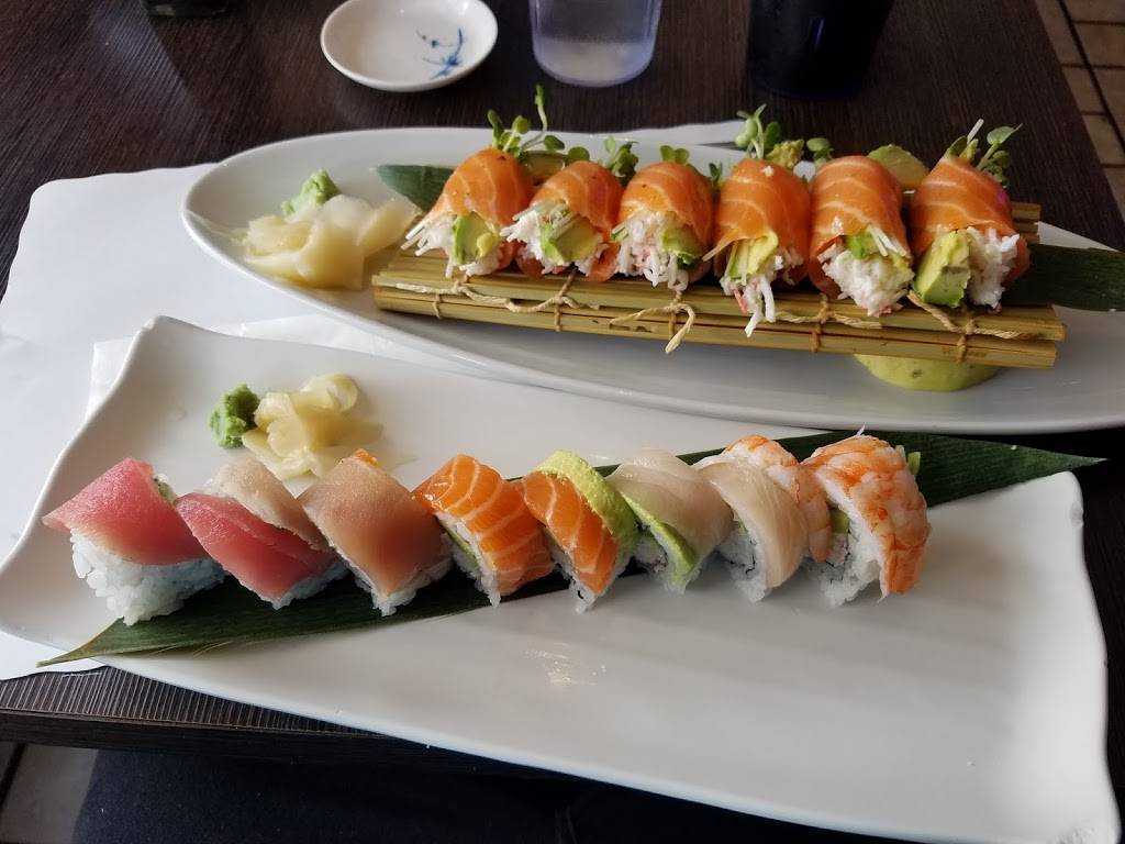 Tomodachi Sushi | restaurant | 10975 Weyburn Ave, Los Angeles, CA 90024, USA | 3108248805 OR +1 310-824-8805