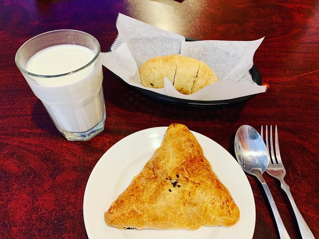 EuroAsia Restaurant | restaurant | 351 W Oak St, Chicago, IL 60610, USA | 3129880662 OR +1 312-988-0662