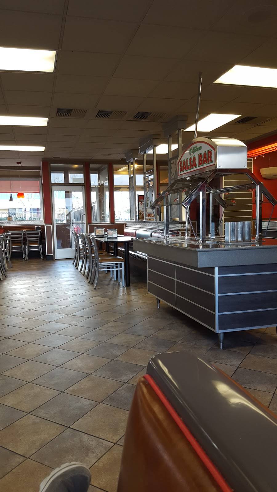 Carls Jr. | restaurant | 17110 Bear Valley Rd, Victorville, CA 92395, USA | 7609511904 OR +1 760-951-1904