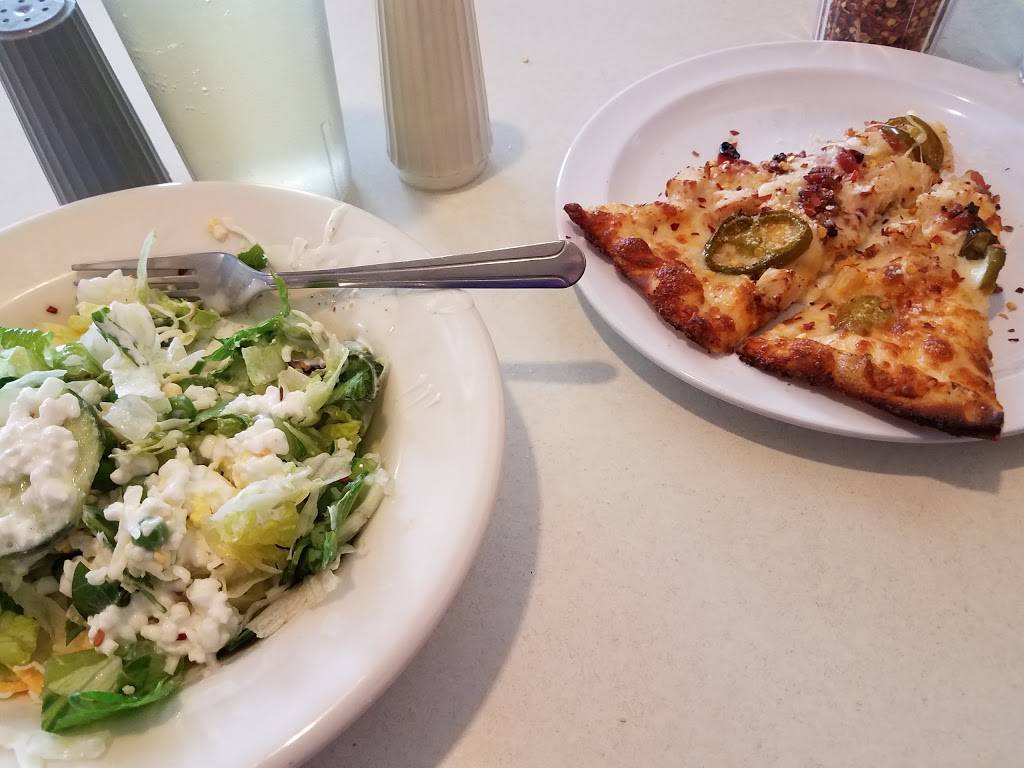 Round Table Pizza | meal delivery | 196 E Grant Ave, Winters, CA 95694, USA | 5307951500 OR +1 530-795-1500