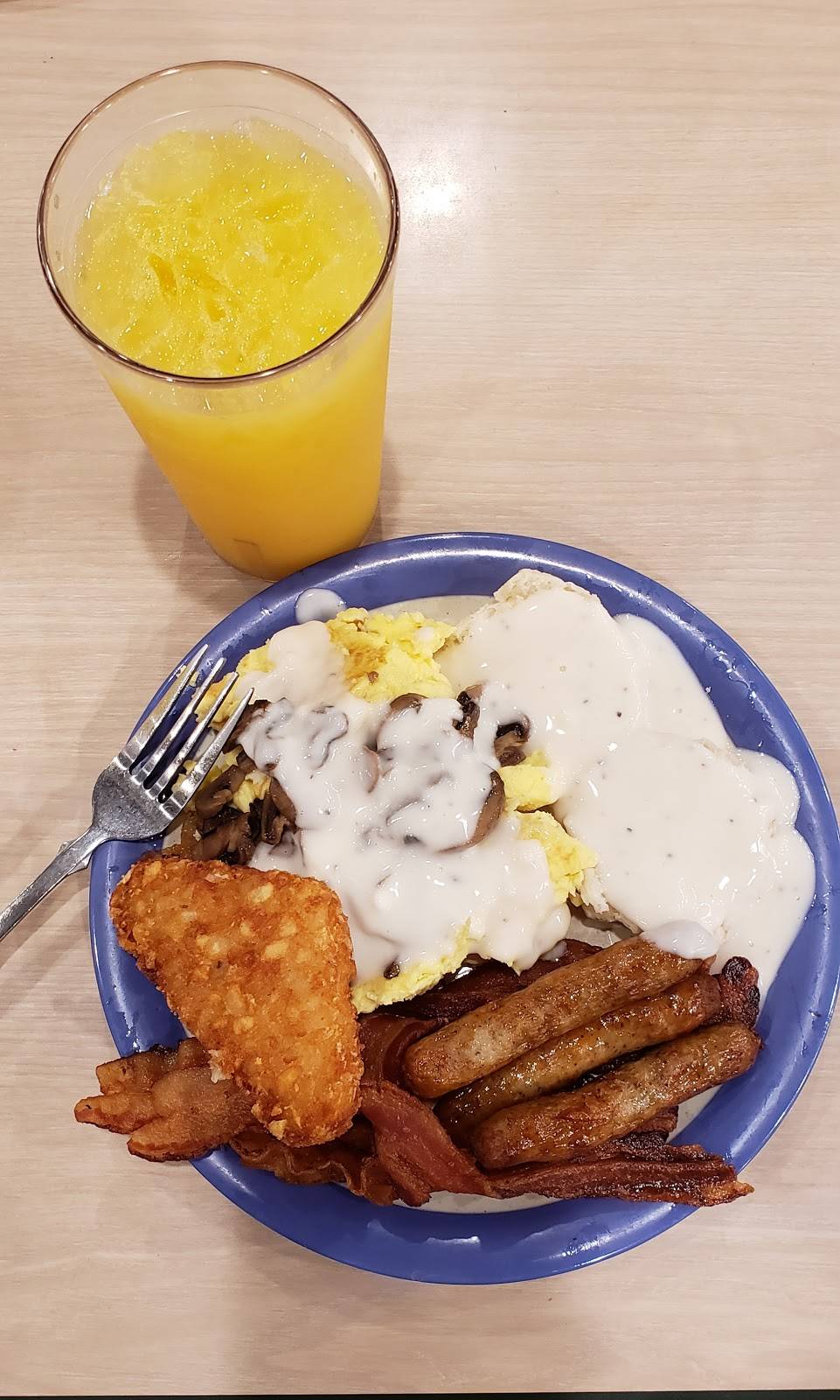 HomeTown Buffet | restaurant | 24990 Redlands Blvd, Loma Linda, CA 92354, USA | 9097966588 OR +1 909-796-6588