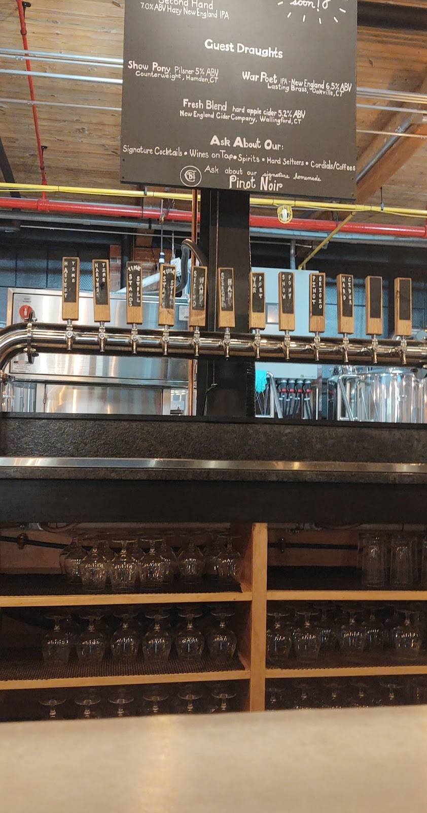 Clocktown Brewing Company | restaurant | 135 S Main St, Thomaston, CT 06787, USA | 8608808240 OR +1 860-880-8240