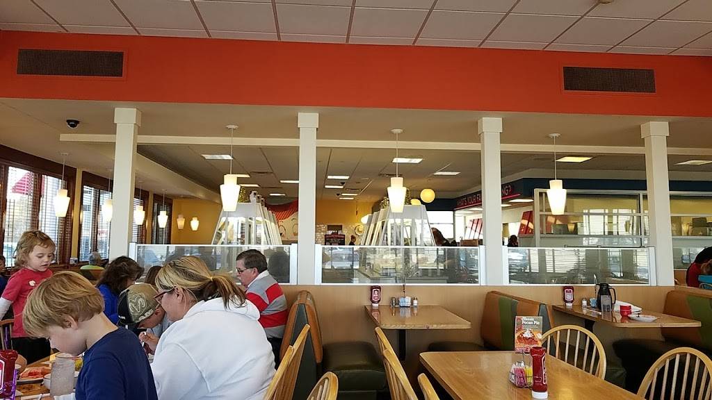 Frischs Big Boy | restaurant | 20 Troy Town Dr, Troy, OH 45373, USA | 9373391889 OR +1 937-339-1889