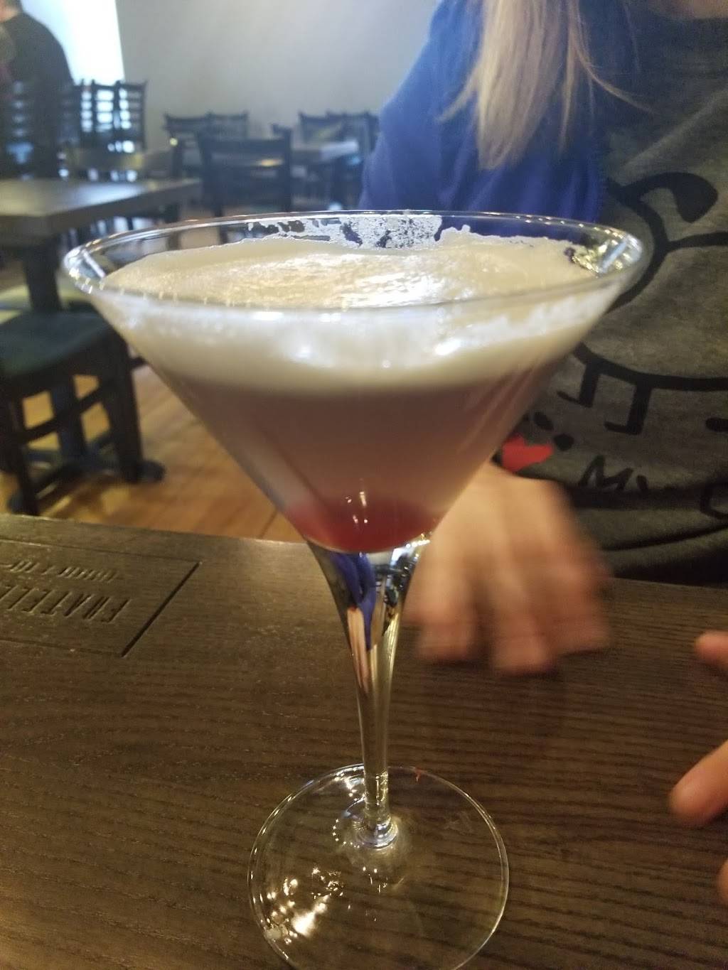 Fratelli’s Kitchen & Bar | restaurant | 443 Bridge St NW Suite 2, Grand Rapids, MI 49504, USA | 6165511332 OR +1 616-551-1332