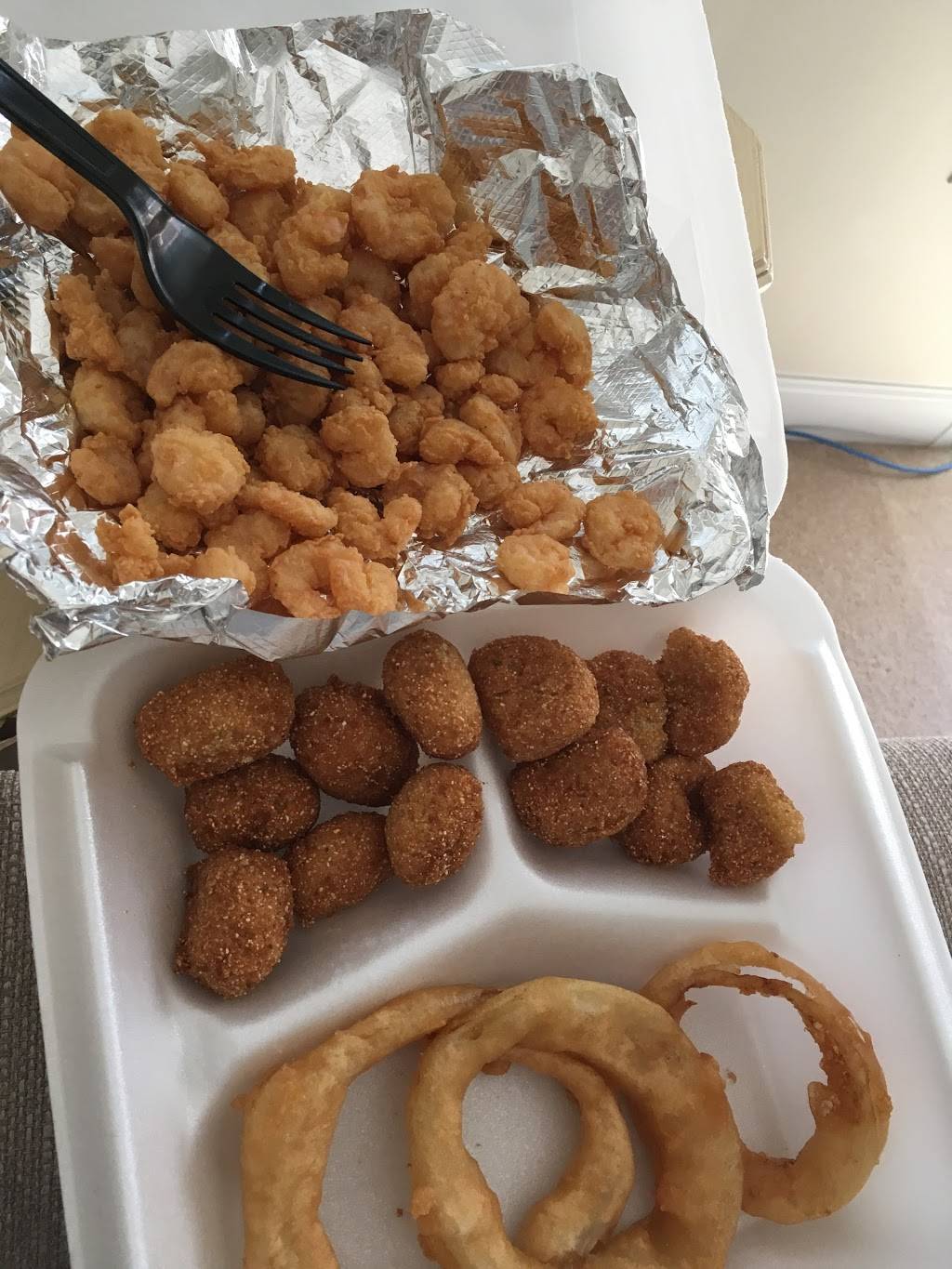 The Captains Cap | restaurant | 670 Park St, Belmont, NC 28012, USA | 7048254103 OR +1 704-825-4103